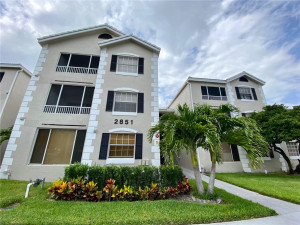 2851 N Oakland Forest Drive, 107, Oakland Park, FL 33309