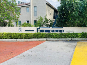 5268 NE 6th Avenue, Oakland Park, FL 33334