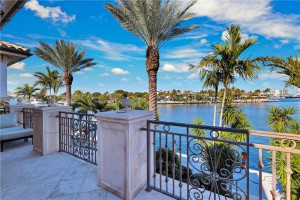 31 Isla Bahia Drive, Fort Lauderdale, FL 33316