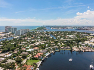 1601 E Lake Drive, Fort Lauderdale, FL 33316