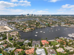 1601 E Lake Drive, Fort Lauderdale, FL 33316