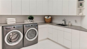 1601 E Lake Drive, Fort Lauderdale, FL 33316