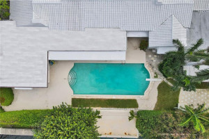 393 Centre Island, Golden Beach, FL 33160