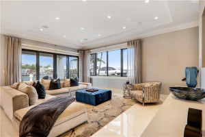 36 Minnetonka Road, Sea Ranch Lakes, FL 33308