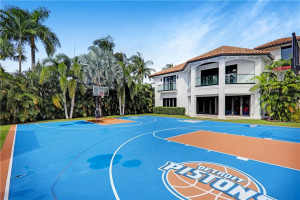 36 Minnetonka Road, Sea Ranch Lakes, FL 33308