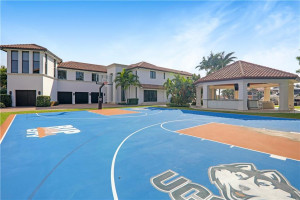 36 Minnetonka Road, Sea Ranch Lakes, FL 33308