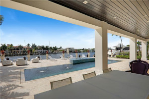 36 Minnetonka Road, Sea Ranch Lakes, FL 33308