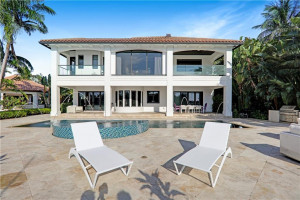 36 Minnetonka Road, Sea Ranch Lakes, FL 33308