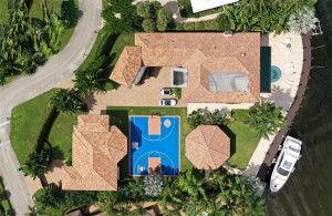 36 Minnetonka Road, Sea Ranch Lakes, FL 33308