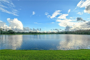 Live on this fabulous lake overlooking Tradewinds Park.