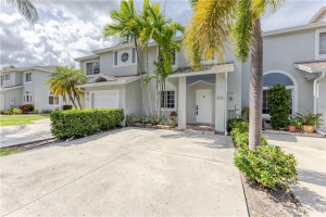 4441 SW 11th Place, Deerfield Beach, FL 33442