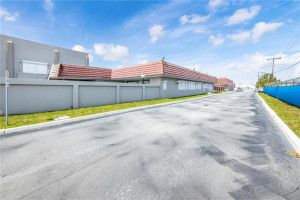 7450 W 4th Avenue, Hialeah, FL 33014