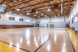 7450 W 4th Avenue, Hialeah, FL 33014