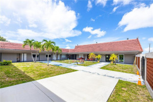 7450 W 4th Avenue, Hialeah, FL 33014