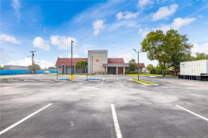 7450 W 4th Avenue, Hialeah, FL 33014