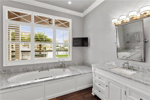 632 Intracoastal Drive, Fort Lauderdale, FL 33304