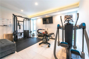 38 Pelican Drive, Fort Lauderdale, FL 33301