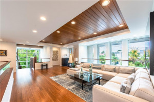 38 Pelican Drive, Fort Lauderdale, FL 33301