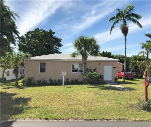 Photo for 1938 NE 5th Street, Deerfield Beach, FL 33441 - Listing #FX-10254436 1938 NE 5th Street, Deerfield Beach, FL 33441