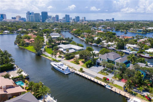 1725 SE 8th Street, Fort Lauderdale, FL 33316