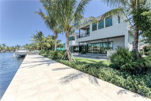 1725 SE 8th Street, Fort Lauderdale, FL 33316