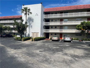 3776 Inverrary Boulevard, 305 R, Lauderhill, FL 33319
