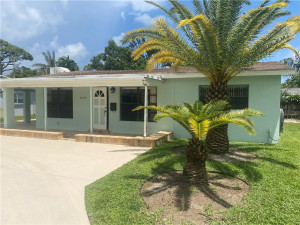 4620 NE 4th Avenue, Oakland Park, FL 33334
