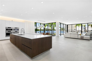 2401 Solar Plaza Drive, Fort Lauderdale, FL 33301