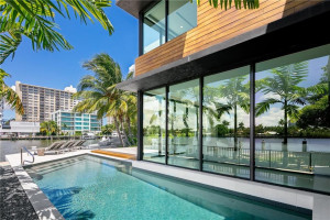 2401 Solar Plaza Drive, Fort Lauderdale, FL 33301