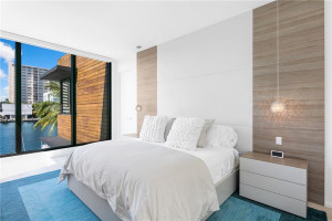 2401 Solar Plaza Drive, Fort Lauderdale, FL 33301