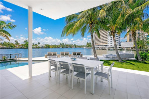 2401 Solar Plaza Drive, Fort Lauderdale, FL 33301