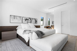 2401 Solar Plaza Drive, Fort Lauderdale, FL 33301