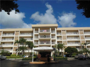 3503 Oaks Way, 403, Pompano Beach, FL 33069