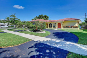 Photo for 6660 NE 21st Lane, Fort Lauderdale, FL 33308 - listing #FX-10298113 6660 NE 21st Lane, Fort Lauderdale, FL 33308