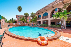 620 Tennis Club Drive, 302, Fort Lauderdale, FL 33311