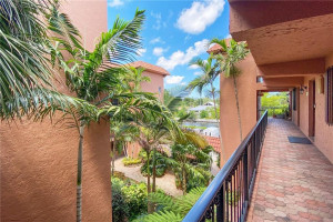 620 Tennis Club Drive, 302, Fort Lauderdale, FL 33311