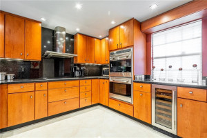 620 Tennis Club Drive, 302, Fort Lauderdale, FL 33311