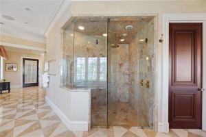 2900 NE 37th Street, Fort Lauderdale, FL 33308