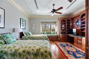 2900 NE 37th Street, Fort Lauderdale, FL 33308