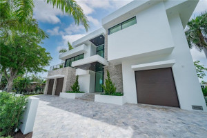 31 Fiesta Way, Fort Lauderdale, FL 33301