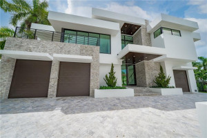 31 Fiesta Way, Fort Lauderdale, FL 33301