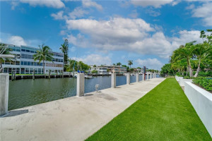 31 Fiesta Way, Fort Lauderdale, FL 33301