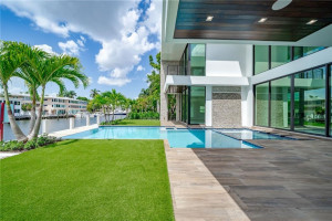 31 Fiesta Way, Fort Lauderdale, FL 33301