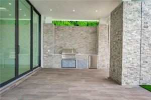 31 Fiesta Way, Fort Lauderdale, FL 33301