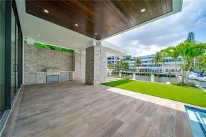 31 Fiesta Way, Fort Lauderdale, FL 33301