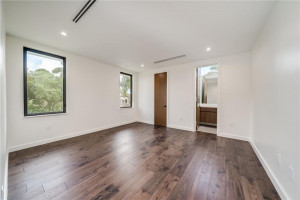 31 Fiesta Way, Fort Lauderdale, FL 33301