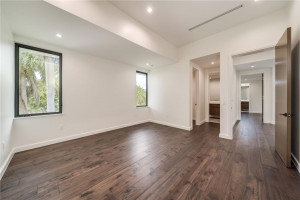 31 Fiesta Way, Fort Lauderdale, FL 33301