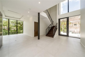 31 Fiesta Way, Fort Lauderdale, FL 33301