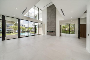 31 Fiesta Way, Fort Lauderdale, FL 33301