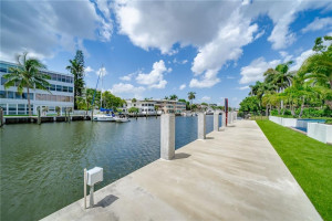 31 Fiesta Way, Fort Lauderdale, FL 33301